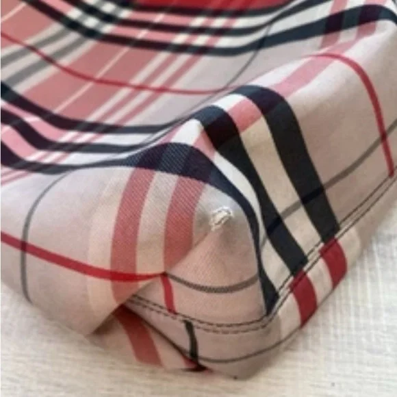 Vintage Burberry Nova Check Red Canvas Tote Bag - Picture 9 of 14